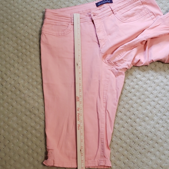 Gloria Vanderbilt Peach capri jeans - Picture 5 of 6